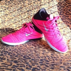 PINK NIKE FREE TR6 shoes Size 10